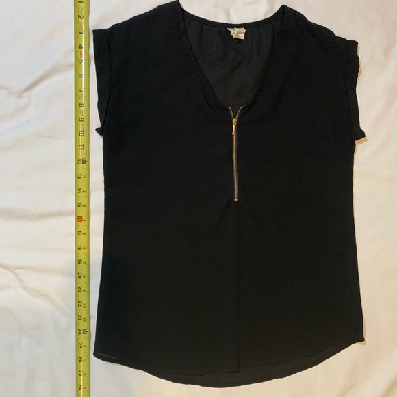 Japna Top - Picture 8 of 10